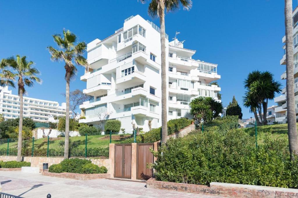 In Front Of Sea & Center Apartment Marbella Luaran gambar